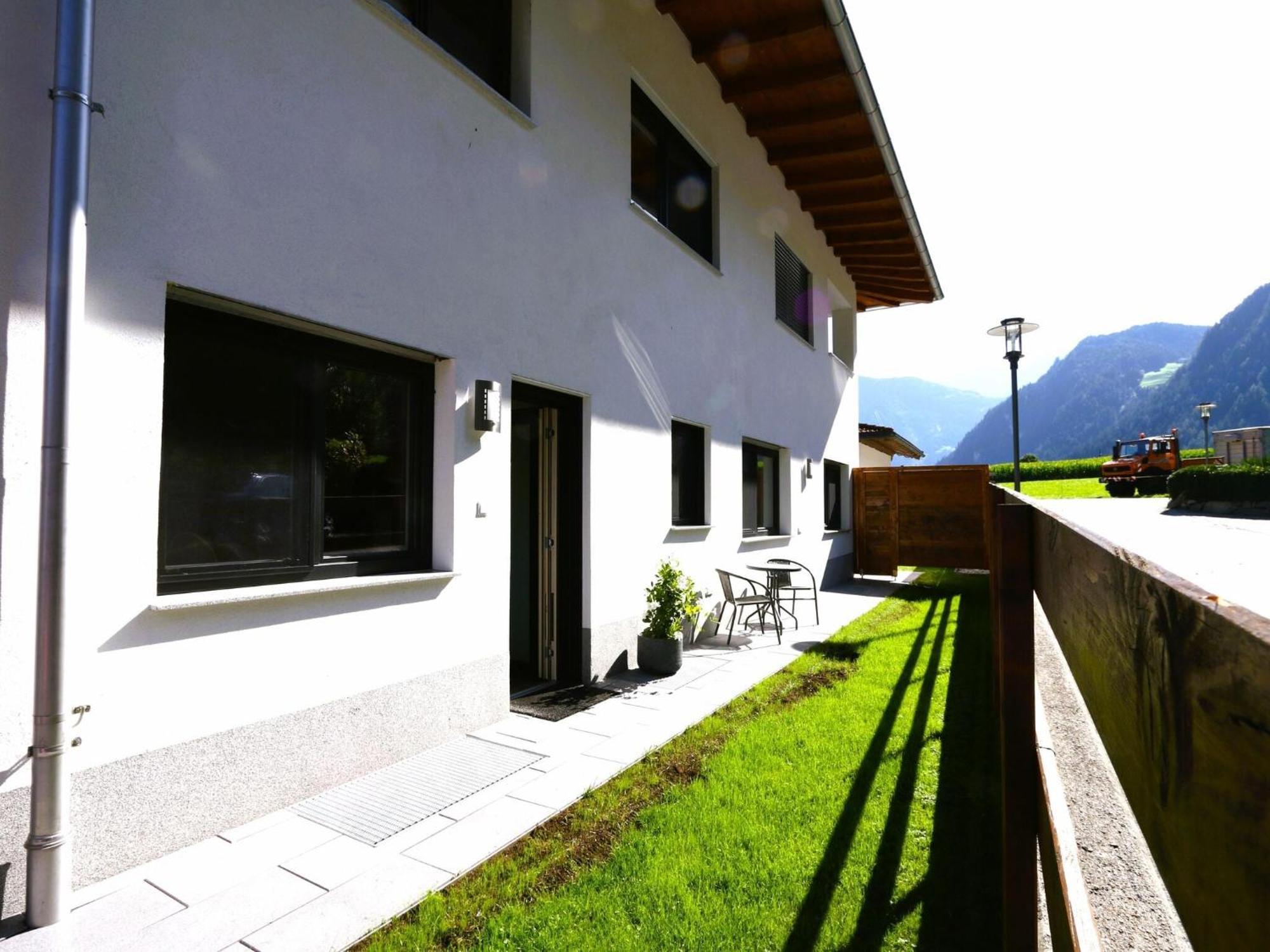Quiet Holiday Flat Near The Mayrhofen Ski Area Schwendau Eksteriør bilde